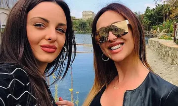 Щерката на Глория е готова за още деца