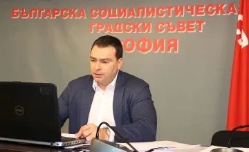 Лидерът на софийската БСП не се огъна на Нинова