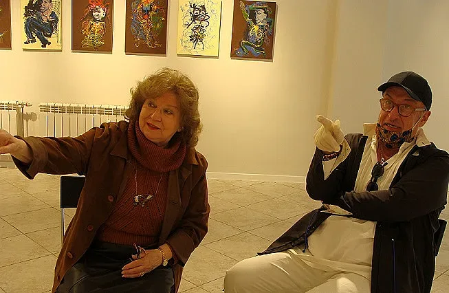 Проф. Джурова и Стефан Стоянов с тур в "Контраст"
