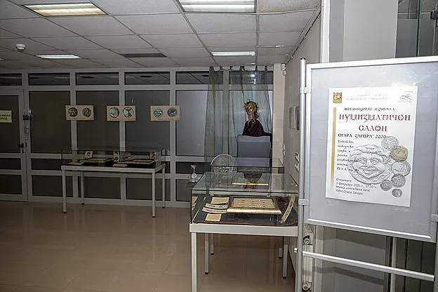 200 уникални старинни монети показват в Стара Загора
