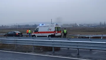 Зловещо меле с 10 коли на "Струма". Има ранени