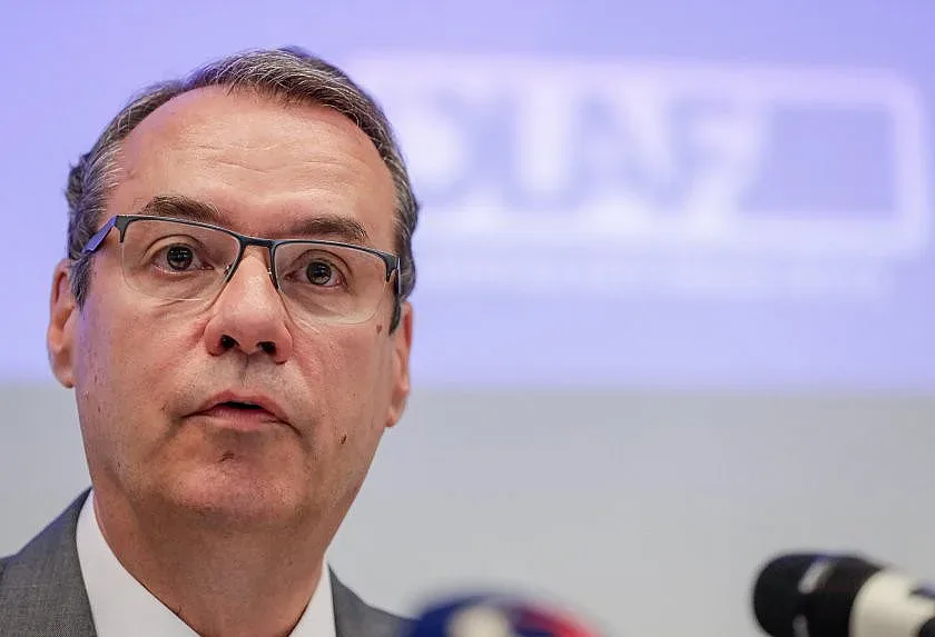 Шефът на ОЛАФ с подробности за джиповете