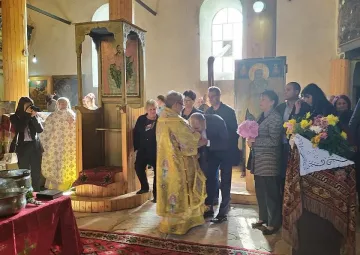 Опасният флирт на Радев с Бога