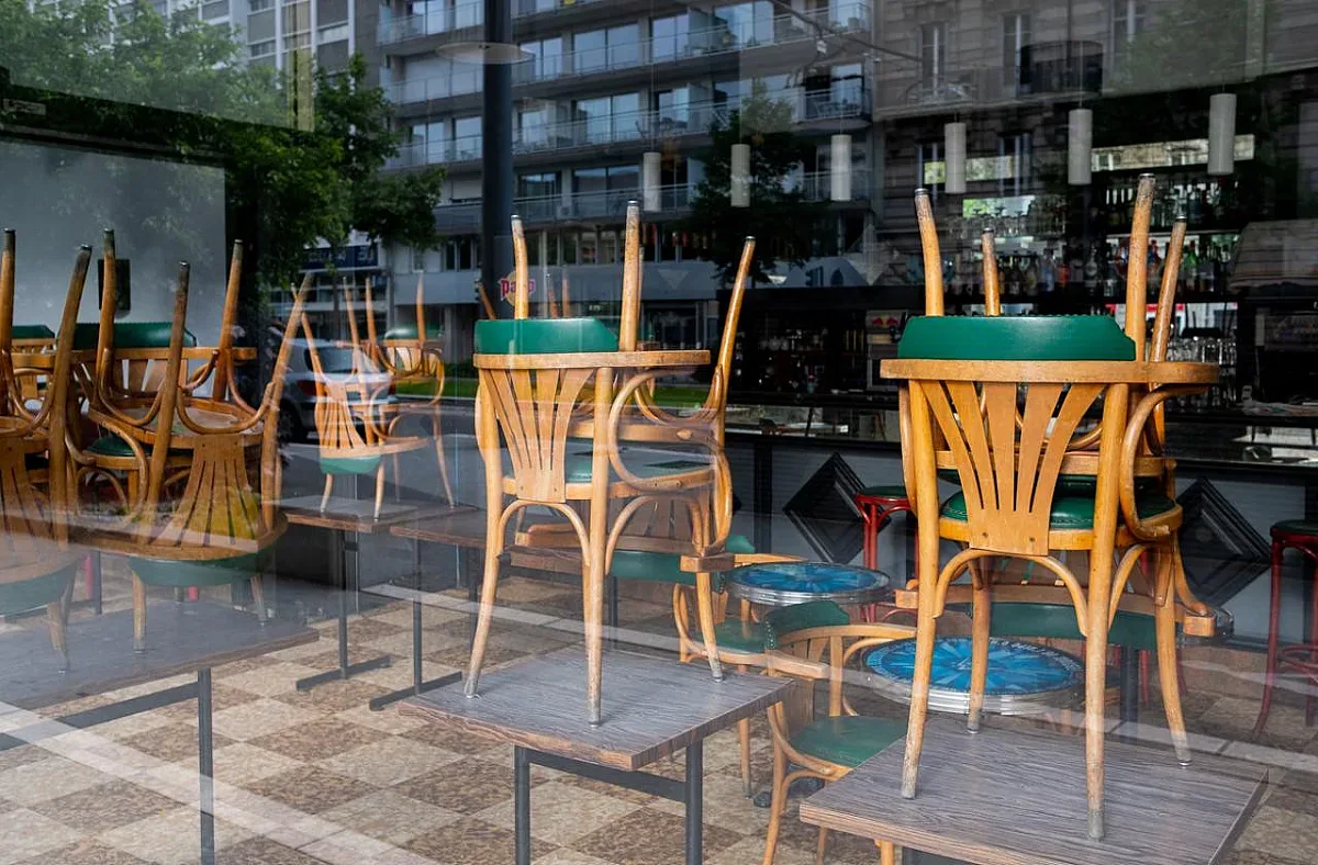 Читателите на СТАНДАРТ: Не отваряйте ресторантите