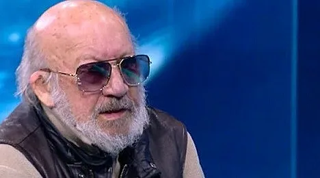 Чапа: Българите сме проклети хора