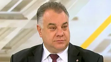 Ненков: Случва се разрушаване на здравеопазването