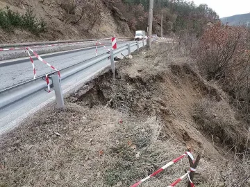 Опасен участък на пътя Симитли - Банско