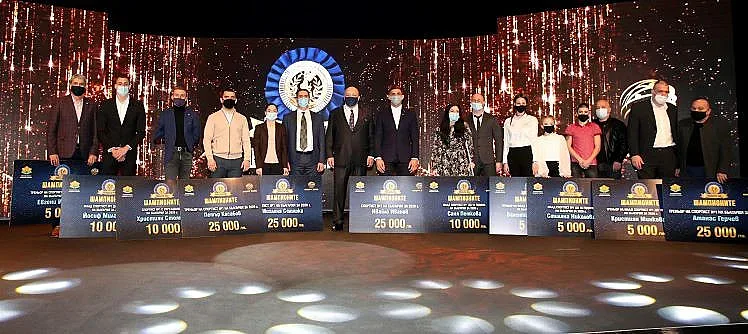 Наградиха Селишка и Иванов за №1 през 2020