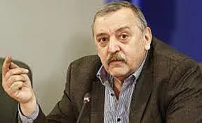 Кантарджиев: Може да купим и други ваксини