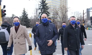Умни и красиви изгониха Цветанов от протест