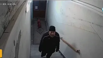 Мъж обра блок, краде и пране