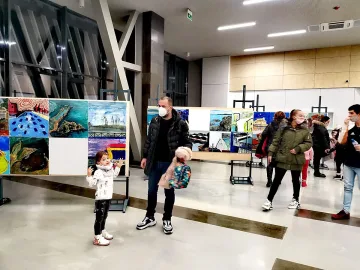 Изложби в Културен дом на "НХК" и ЕЦ "Флора"