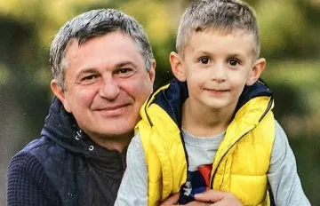 Синът на Милен почете покойния си баща /Фото/