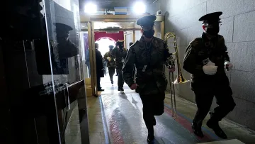 Дим над Капитолия. Какво става?