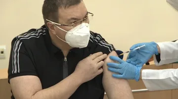 Здравният министър с кръвно на тийнейджър