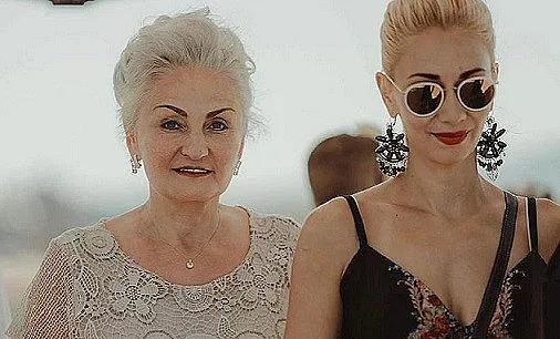 Нети и майка й трогнаха мрежата