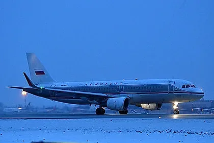 Кацна последният самолет от Русия за този месец