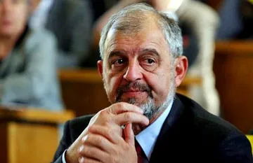 Пандемиите минават, човекът е същият като при Платон