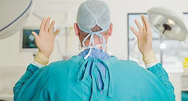 Хиляди българи на опашка за болница