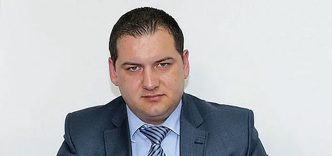 Кметът на Раковски срази Радев с писмо