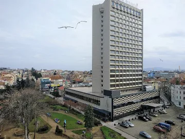 Инвеститор желае да изгради за своя сметка подземен паркинг