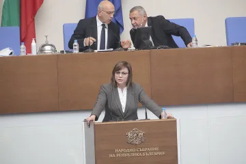 Нинова търси сметка на ГЕРБ за всеки изхарчен лев