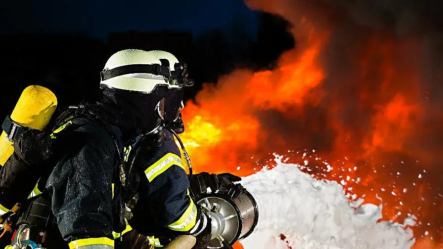 Пожар избухна в столичен апартамент