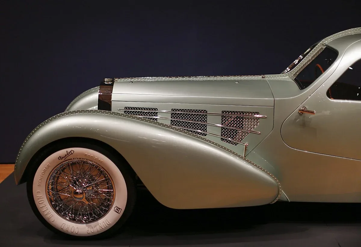 Няма да повярвате колко струва това Bugatti