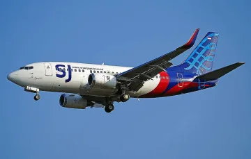 Седем кораба издирват падналия самолет