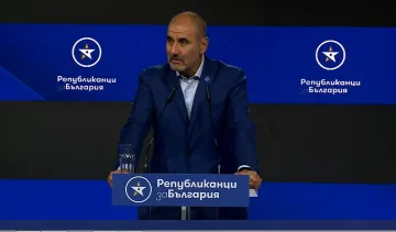 Партията на Цветанов се разцепи