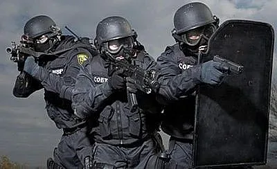 Нов отряд охранява застрашени лица