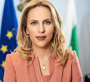 Марияна Николова: Да бъдем благодарни за уроците