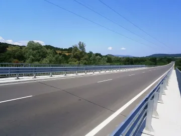 Загинал и трима ранени на пътя София-Варна