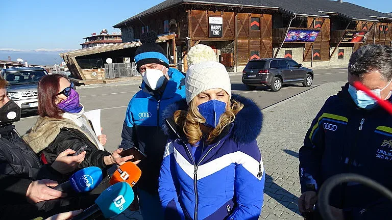 Скочиха на Николова: Двоен стандарт!