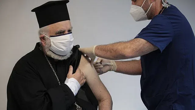 Епископ Тихон: Духовниците не се спотайваме