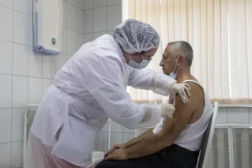 Реакциите на лекарите за ваксините днес
