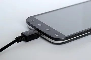 Без смартфони за децата в Русия