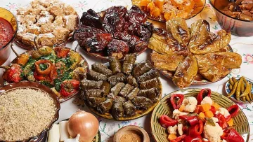 Святата нощ и именниците