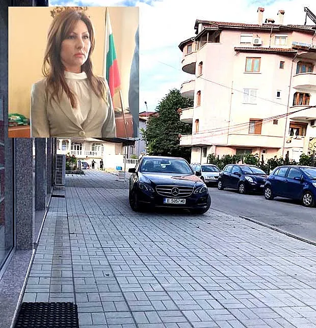 Най-одумваният мерцедес в Пиринско изгоря