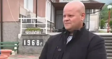 Кмет заряза службата, стана тираджия