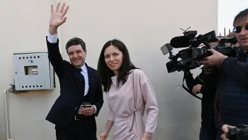 Вижте Мирабела Градинару, новата първа дама на Румъния