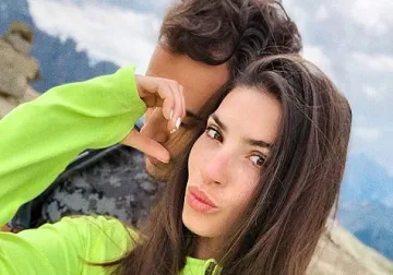 Мис България 2011 бременна от бивш депутат