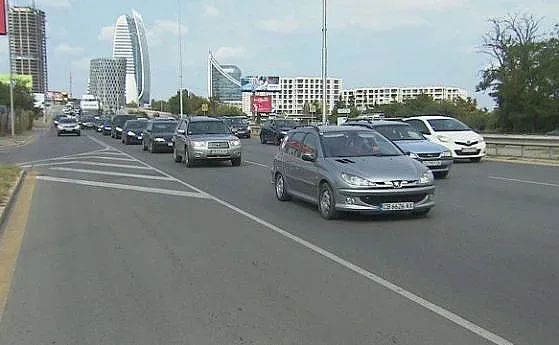 Преселение: Над 50 000 автомобила напуснали София