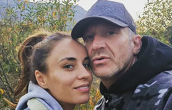 Кърджилова и Деян Донков се готвят за бебе №3