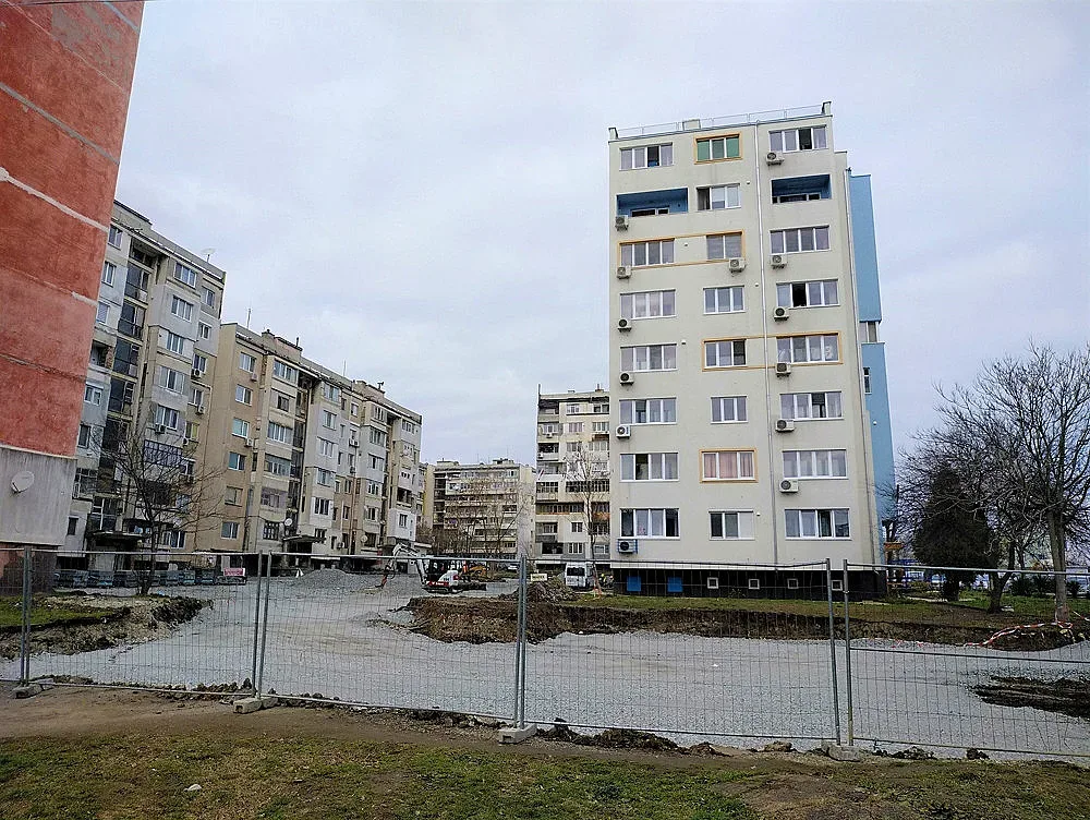 В „Меден рудник“ изграждат паркинг за 100 автомобила