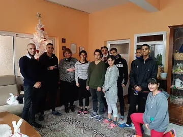 Коледни подаръци за деца лишени от родителска грижа в Стара Загора