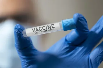 Французи и руснаци недоверчиви към ваксините