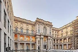 Берлинският Лувър отвори врати