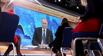 Путин хвърли нови версии за отравянето на Навални