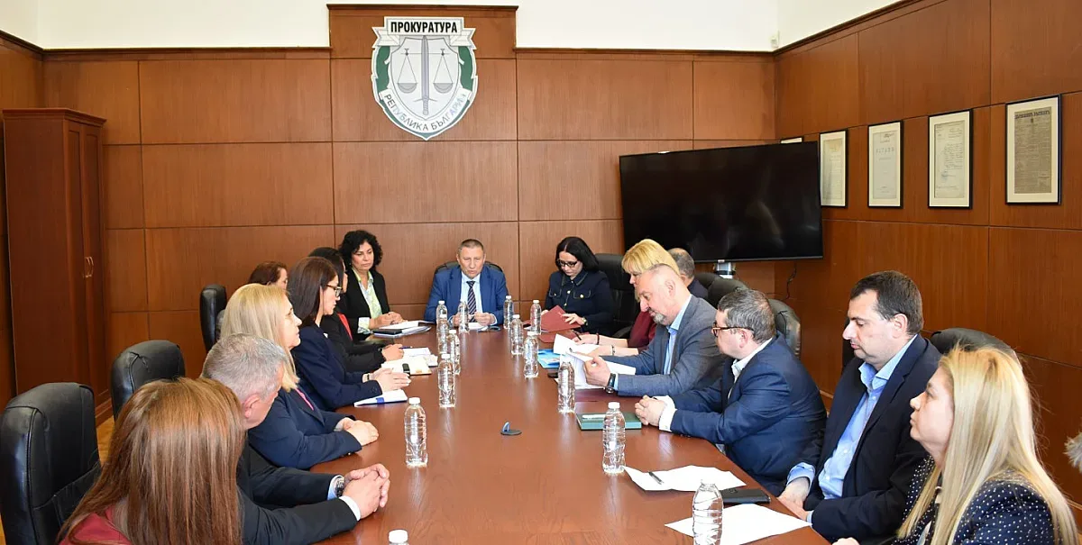 Прокурори и следователи с инициатива за продължаване на съдебната реформа